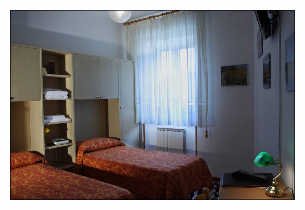 Due Torri Hotel Сан Северино Марке Стая снимка