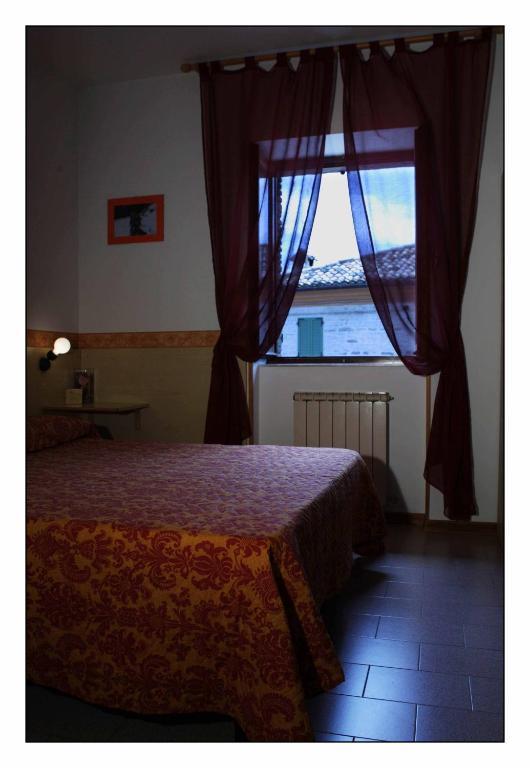 Due Torri Hotel Сан Северино Марке Стая снимка